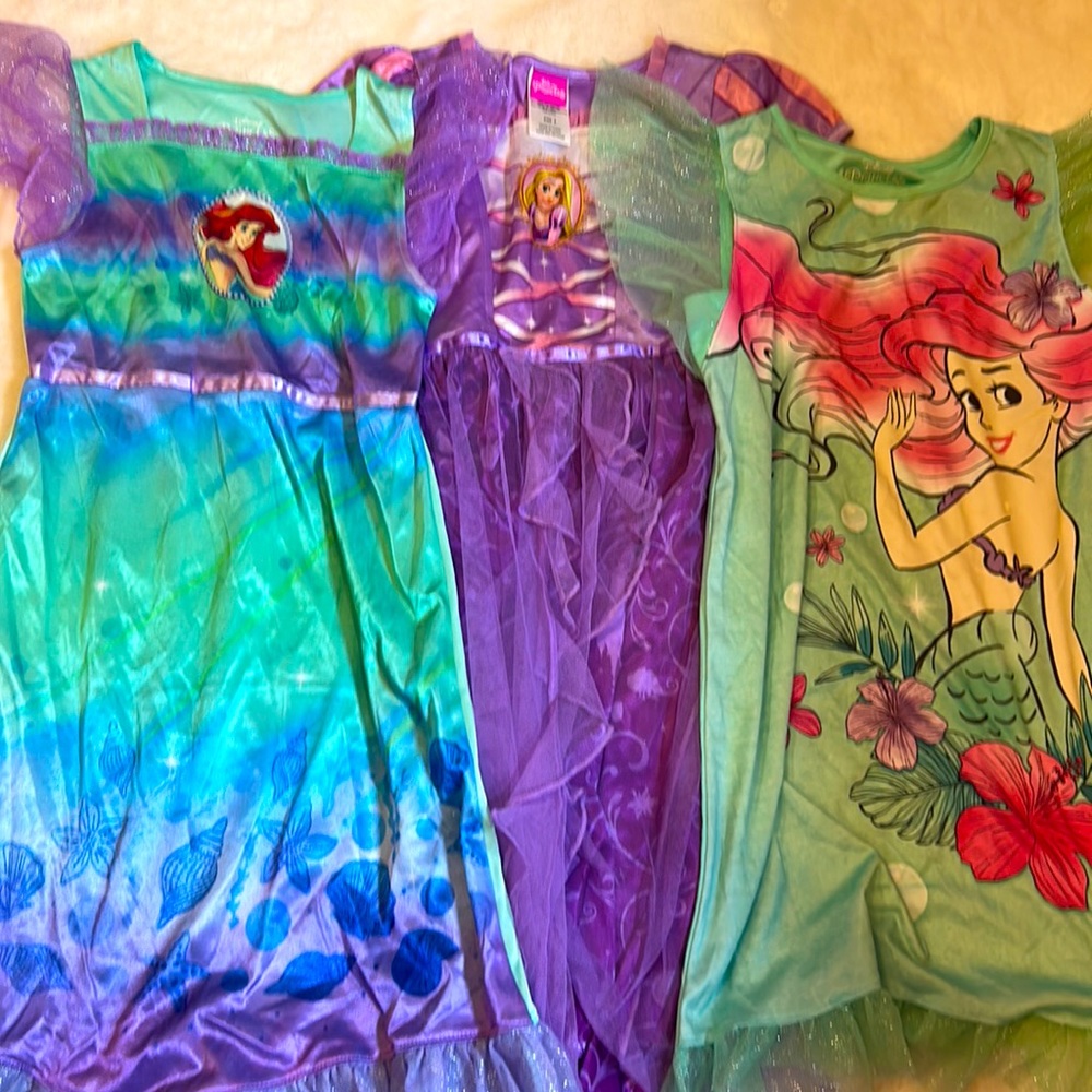 Girls like new Disney Princess bundle size M!!